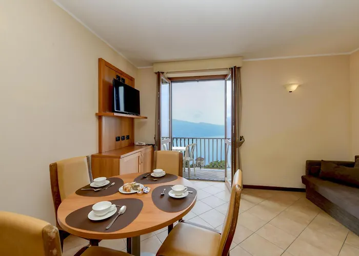 Apartmanhotel Bellavista Tignale